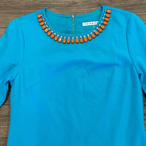 NWT! Trina Turk Tropical Ponte Sculpture Dress with Beaded Neckline Size 6 - Picture 6 of 13